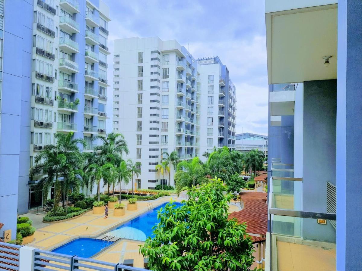 One Palm Tree Villas Condo Across Naia Terminal 3 Manila Exterior foto