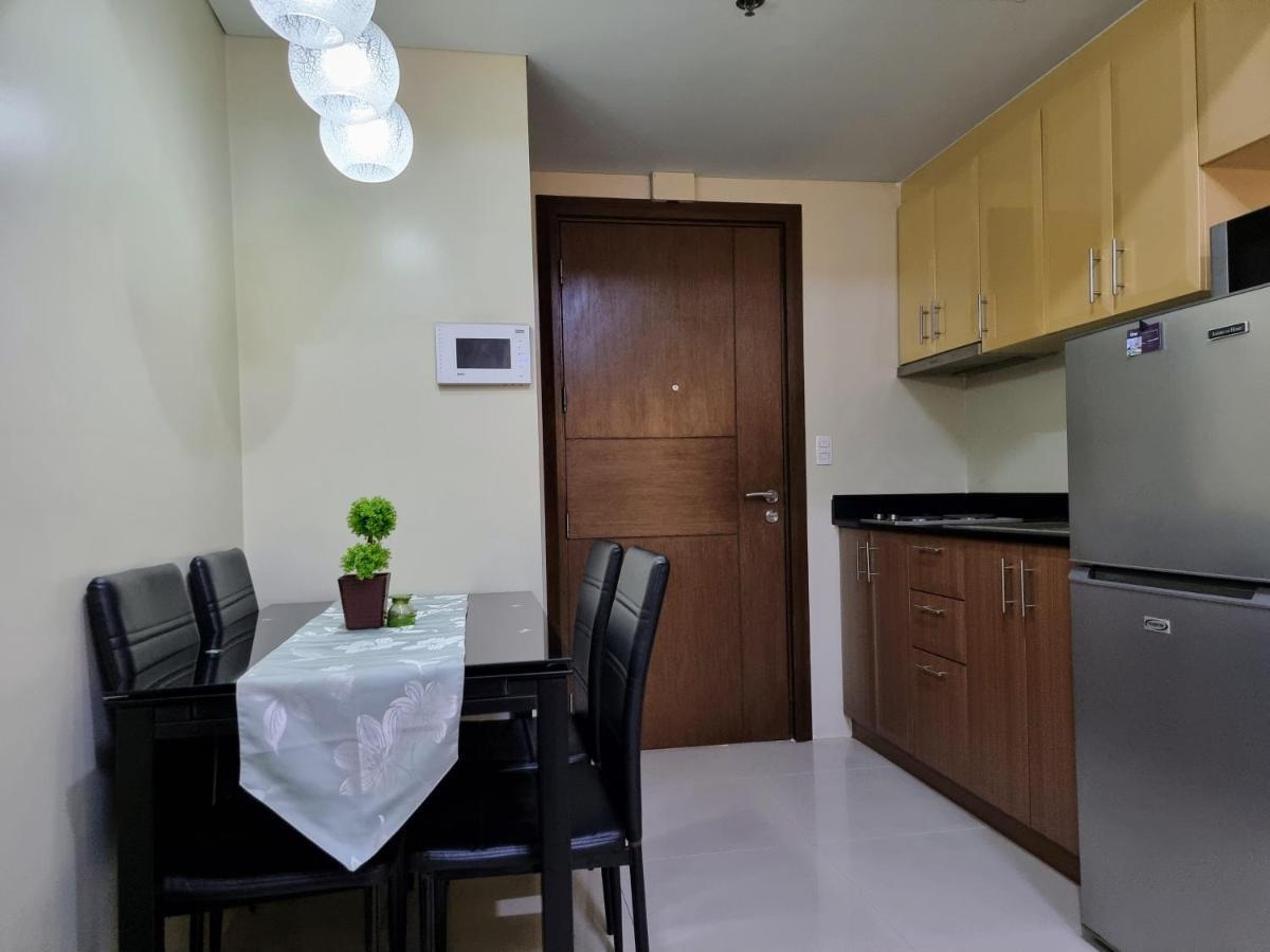 One Palm Tree Villas Condo Across Naia Terminal 3 Manila Exterior foto