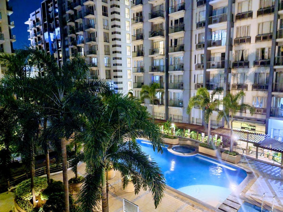 One Palm Tree Villas Condo Across Naia Terminal 3 Manila Exterior foto