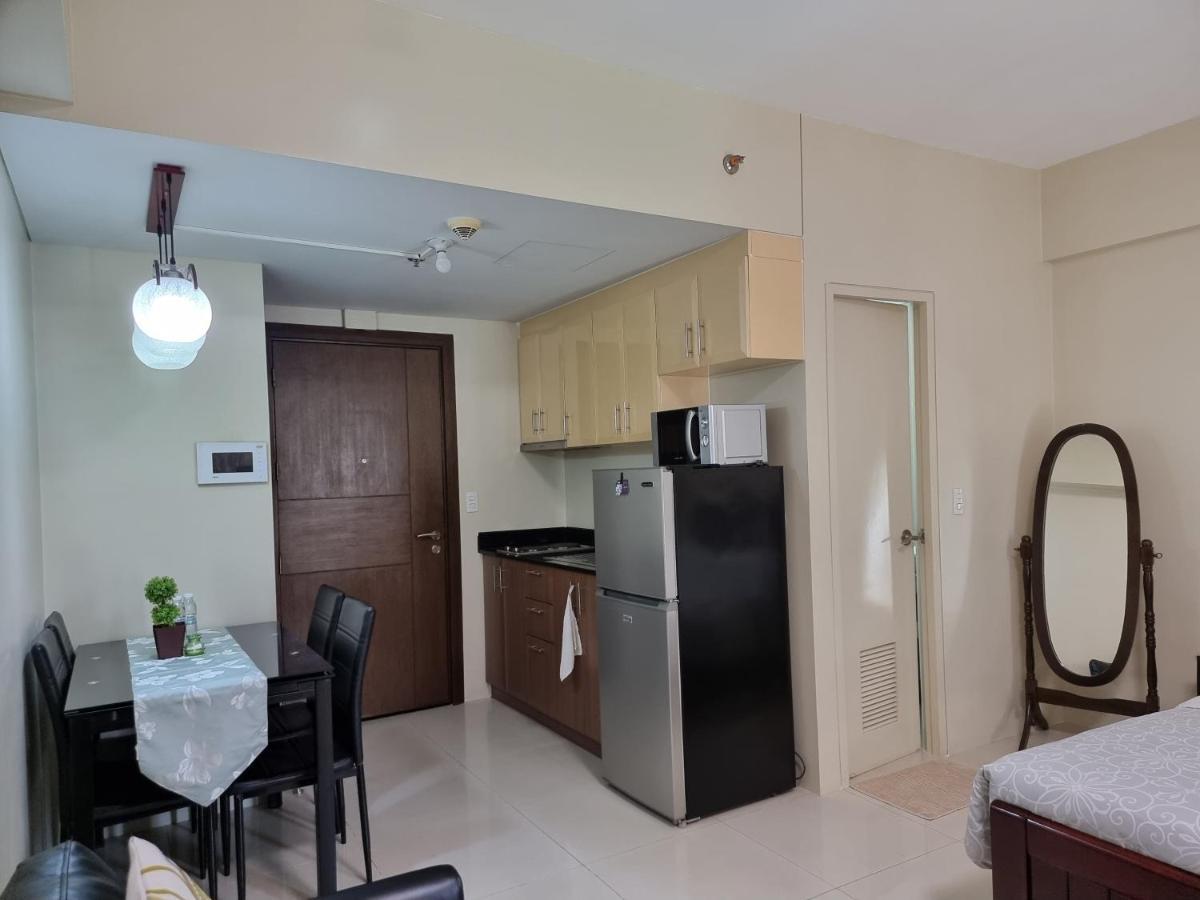 One Palm Tree Villas Condo Across Naia Terminal 3 Manila Exterior foto