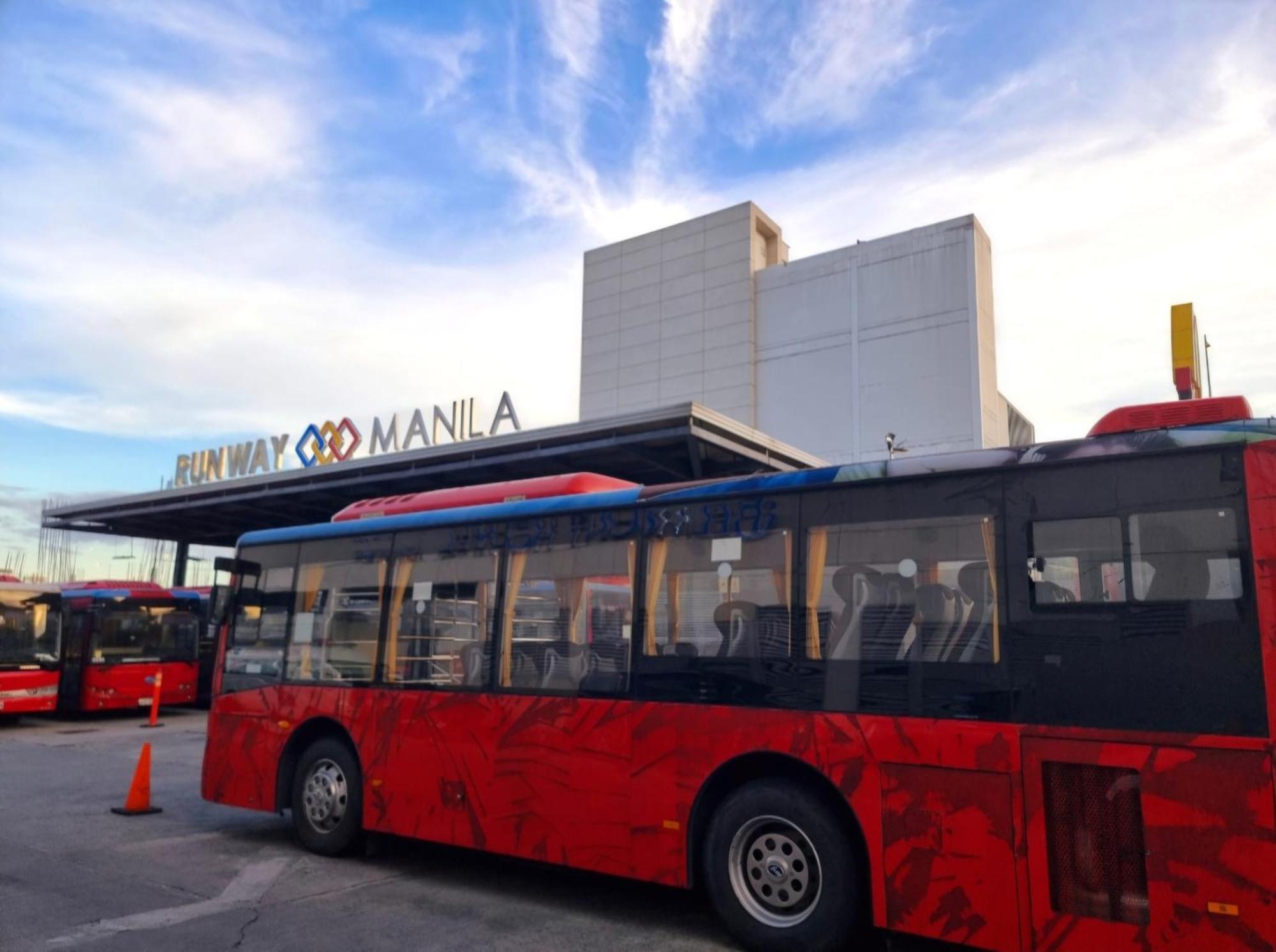 One Palm Tree Villas Condo Across Naia Terminal 3 Manila Exterior foto