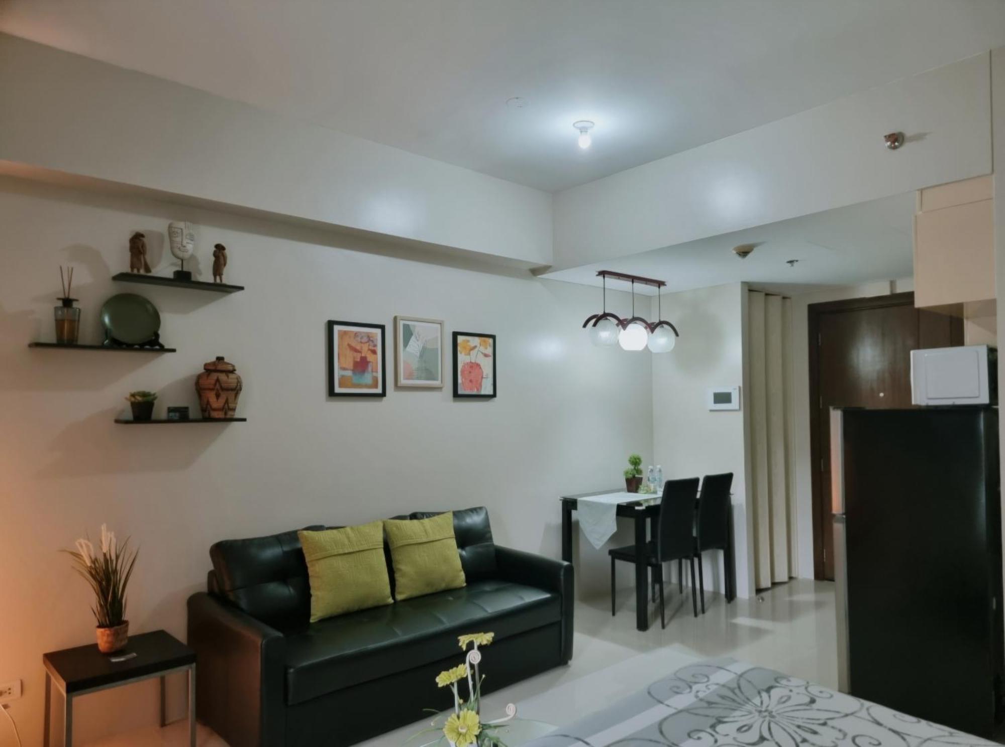 One Palm Tree Villas Condo Across Naia Terminal 3 Manila Exterior foto